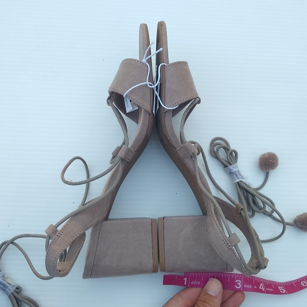 Old Navy • low block heel suede lace-up sandals - Picture 5 of 8